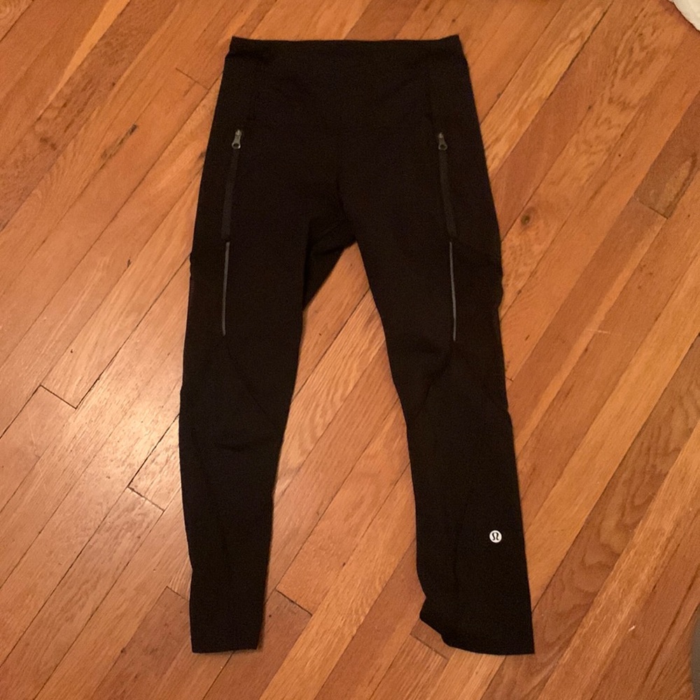 Black lululemon leggings